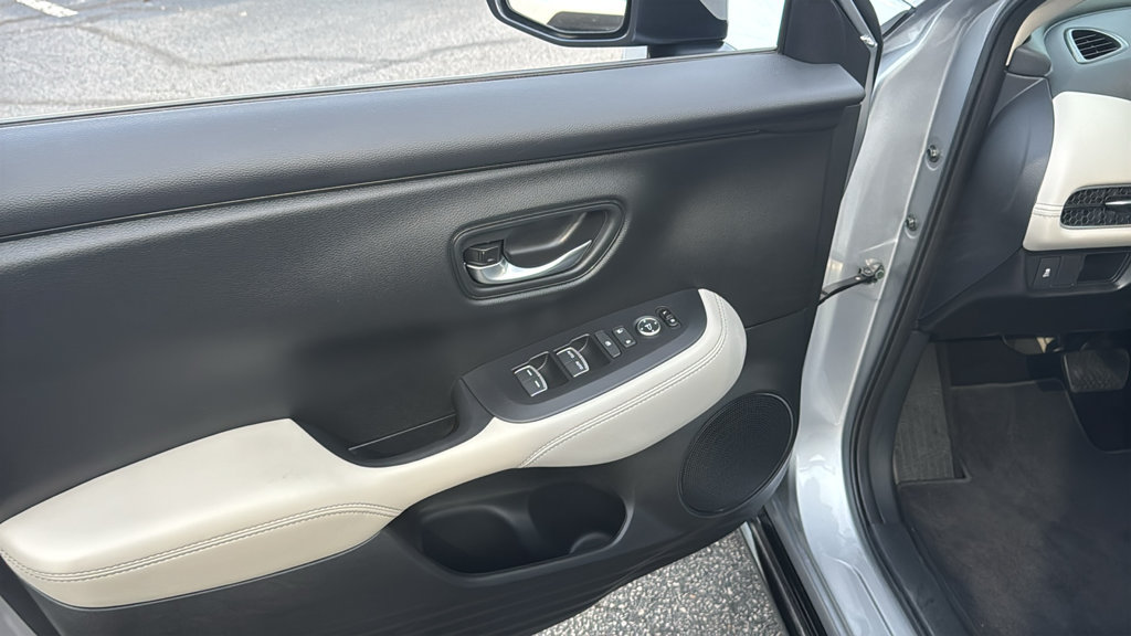 Used 2026 Honda HR-V EX-L image 14