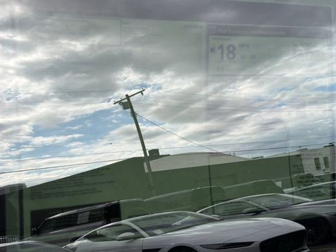 New 2026 Land Rover Range Rover SV AWD/4WD image 31
