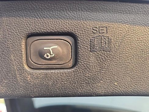 Used 2022 Ford Edge SEL w/ Convenience Package image 29