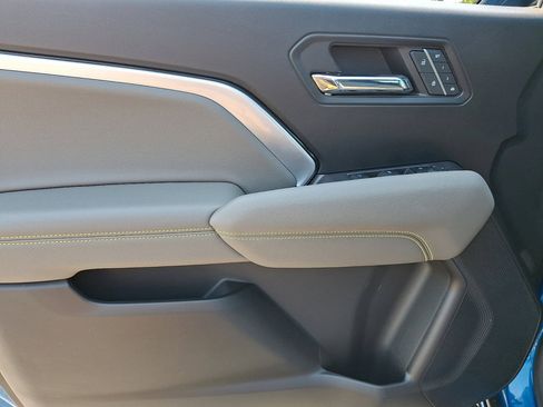 Used 2024 Chevrolet Colorado ZR2 w/ ZR2 Bison Edition AWD/4WD image 23
