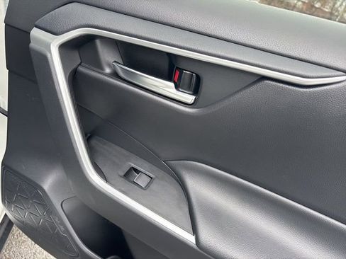 Certified 2021 Toyota RAV4 XLE Premium image 15