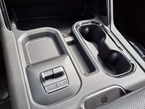 New 2026 GMC Sierra 2500 AT4 w/ AT4 Premium Plus Package AWD/4WD image 19