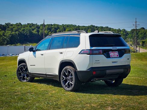 New 2026 Jeep Cherokee Overland w/ Advanced Pro Tech Group AWD/4WD image 5