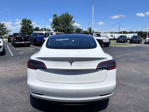 Used 2023 Tesla Model 3 Standard Range RWD image 12