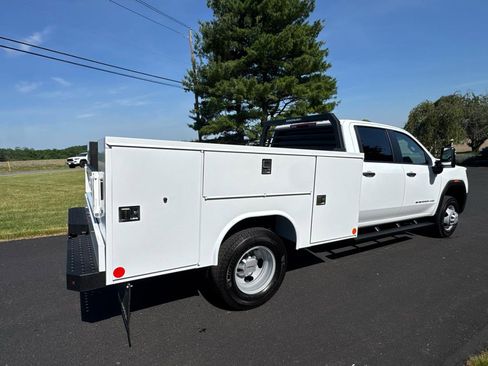 Used 2025 GMC Sierra 3500 Pro w/ Convenience Package AWD/4WD image 7