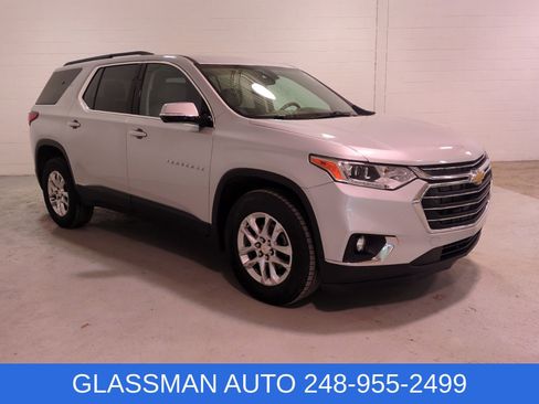 Used 2020 Chevrolet Traverse LT w/ LPO, Floor Liner Package image 1