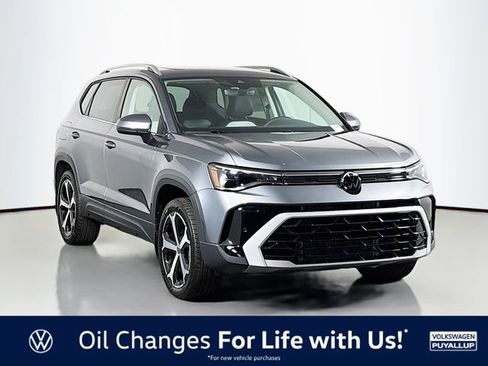 New 2026 Volkswagen Taos SEL image 1