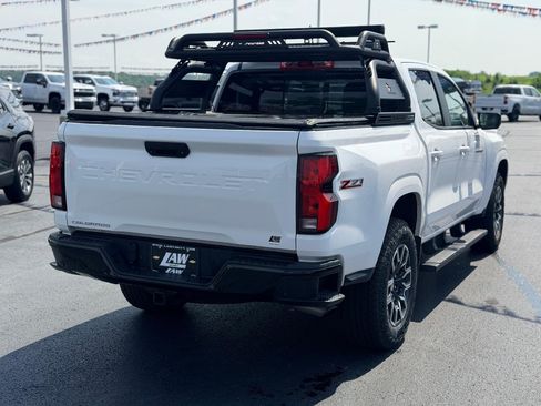 Used 2023 Chevrolet Colorado Z71 w/ Z71 Convenience Package 2 AWD/4WD image 5