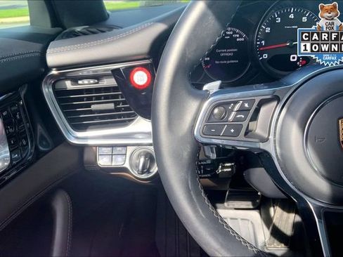 Used 2018 Porsche Panamera 4S image 18