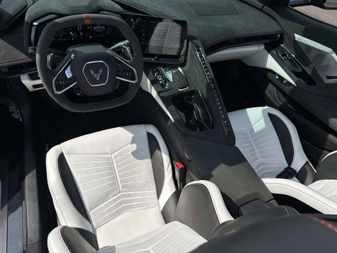Certified 2023 Chevrolet Corvette Stingray Premium Conv RWD image 13
