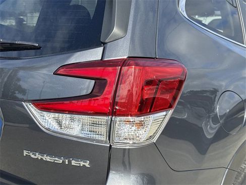 Certified 2024 Subaru Forester Limited image 9