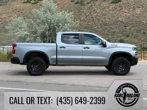 Used 2023 Chevrolet Silverado 1500 ZR2 w/ Technology Package AWD/4WD image 7