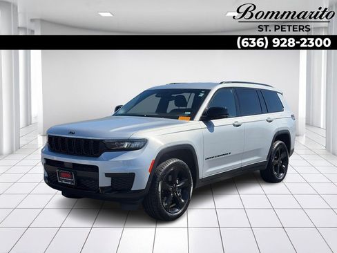 Used 2023 Jeep Grand Cherokee L Laredo AWD/4WD image 1