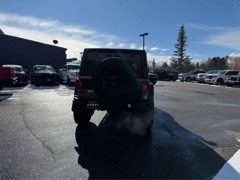 New 2025 Jeep Wrangler Unlimited Rubicon w/ Convenience Group AWD/4WD image 13