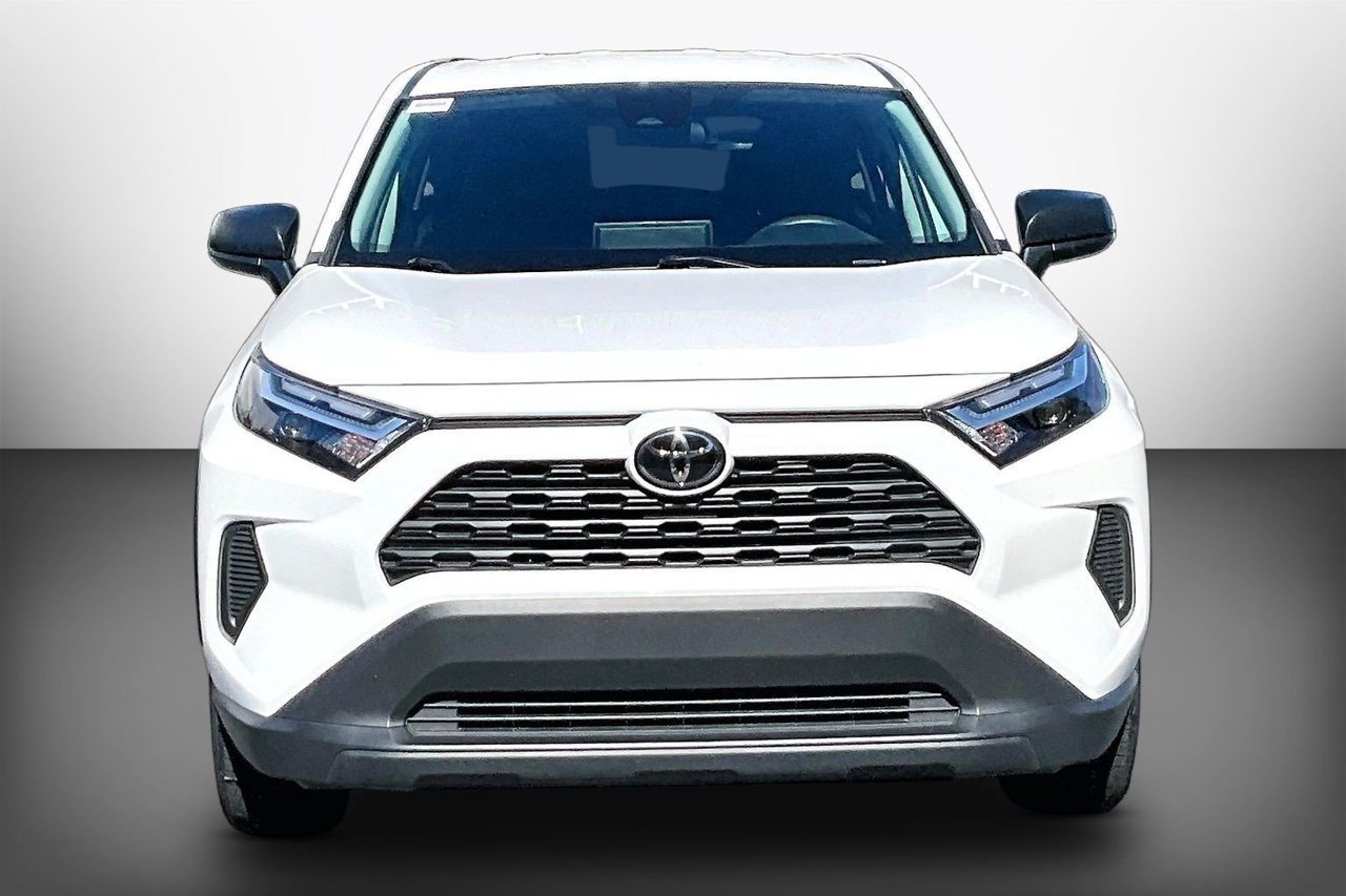 Used 2025 Toyota RAV4 LE FWD image 3