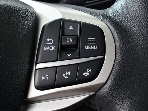 Used 2024 Ford Explorer XLT w/ Equipment Group 202A AWD/4WD image 34
