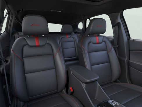 New 2026 Chevrolet Trax RS w/ Sunroof Package FWD image 16