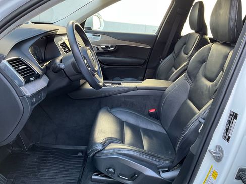 Certified 2022 Volvo XC90 T6 Inscription w/ Lounge Package image 11