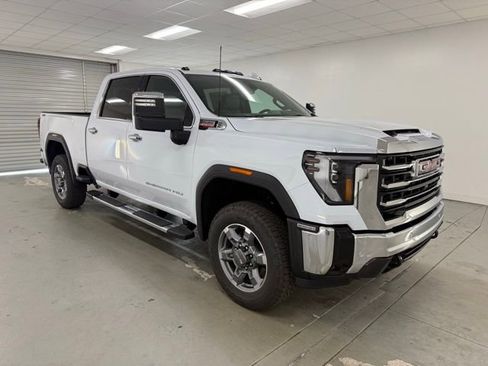 New 2026 GMC Sierra 2500 SLT w/ SLT Premium Package image 3