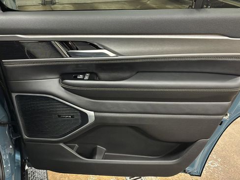 New 2026 Jeep Grand Wagoneer 4WD image 18