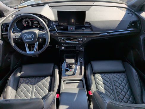 Used 2023 Audi SQ5 Prestige w/ Prestige Package image 32