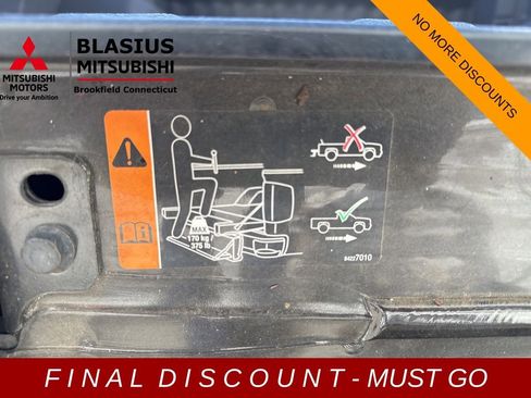 Used 2022 GMC Sierra 1500 SLE image 54