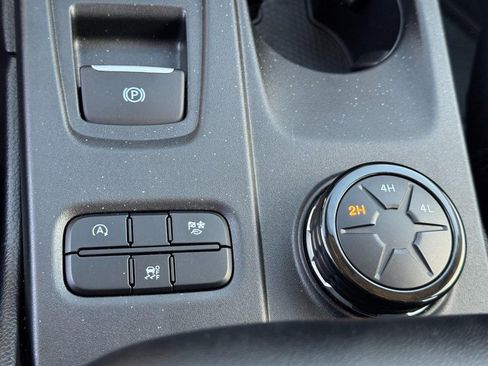 Used 2024 Ford Ranger XL image 21