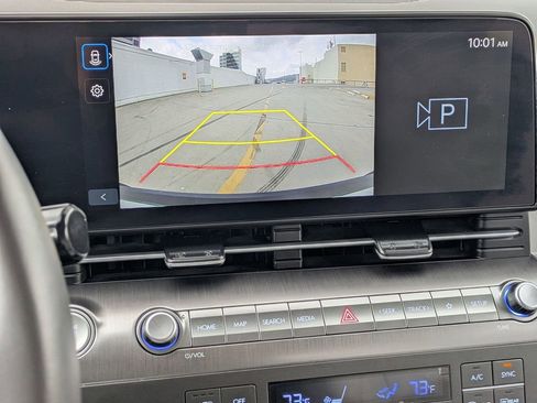 Used 2025 Hyundai Kona SEL FWD image 16