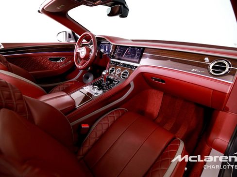 Used 2022 Bentley Continental GT Speed image 23