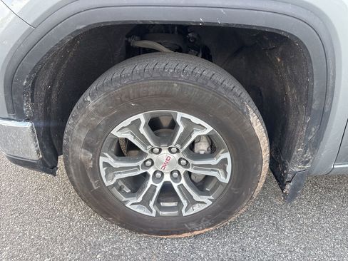 Used 2024 GMC Sierra 1500 SLT image 11