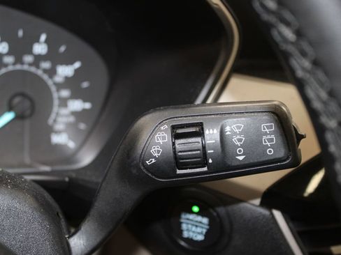 Used 2021 Ford Escape SE w/ Convenience Package image 24