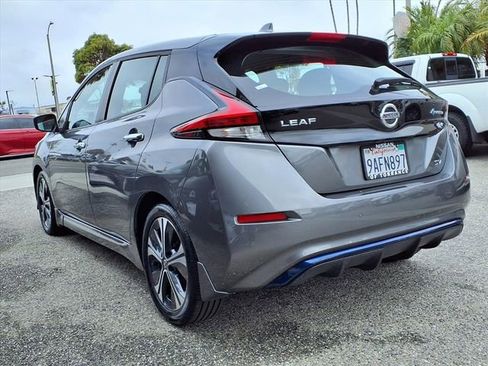 Certified 2022 Nissan Leaf SV FWD image 3
