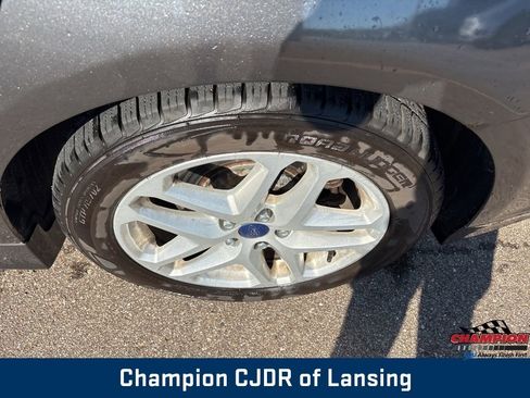 Used 2016 Ford Fusion SE image 5