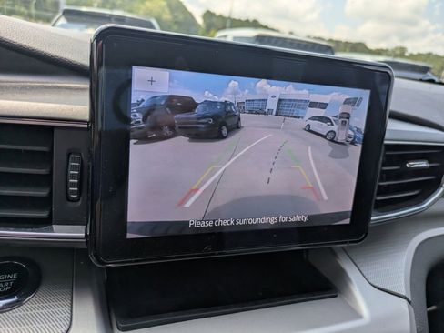 Used 2023 Ford Explorer XLT w/ Equipment Group 202A image 21