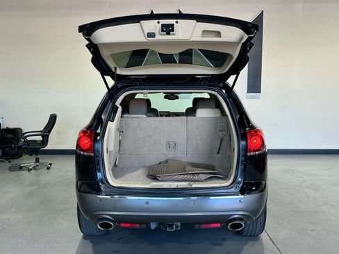 Used 2011 Buick Enclave CXL w/ Trailering Provision Package image 9