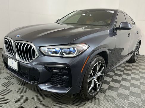 Used 2022 BMW X6 xDrive40i w/ Executive Package image 2