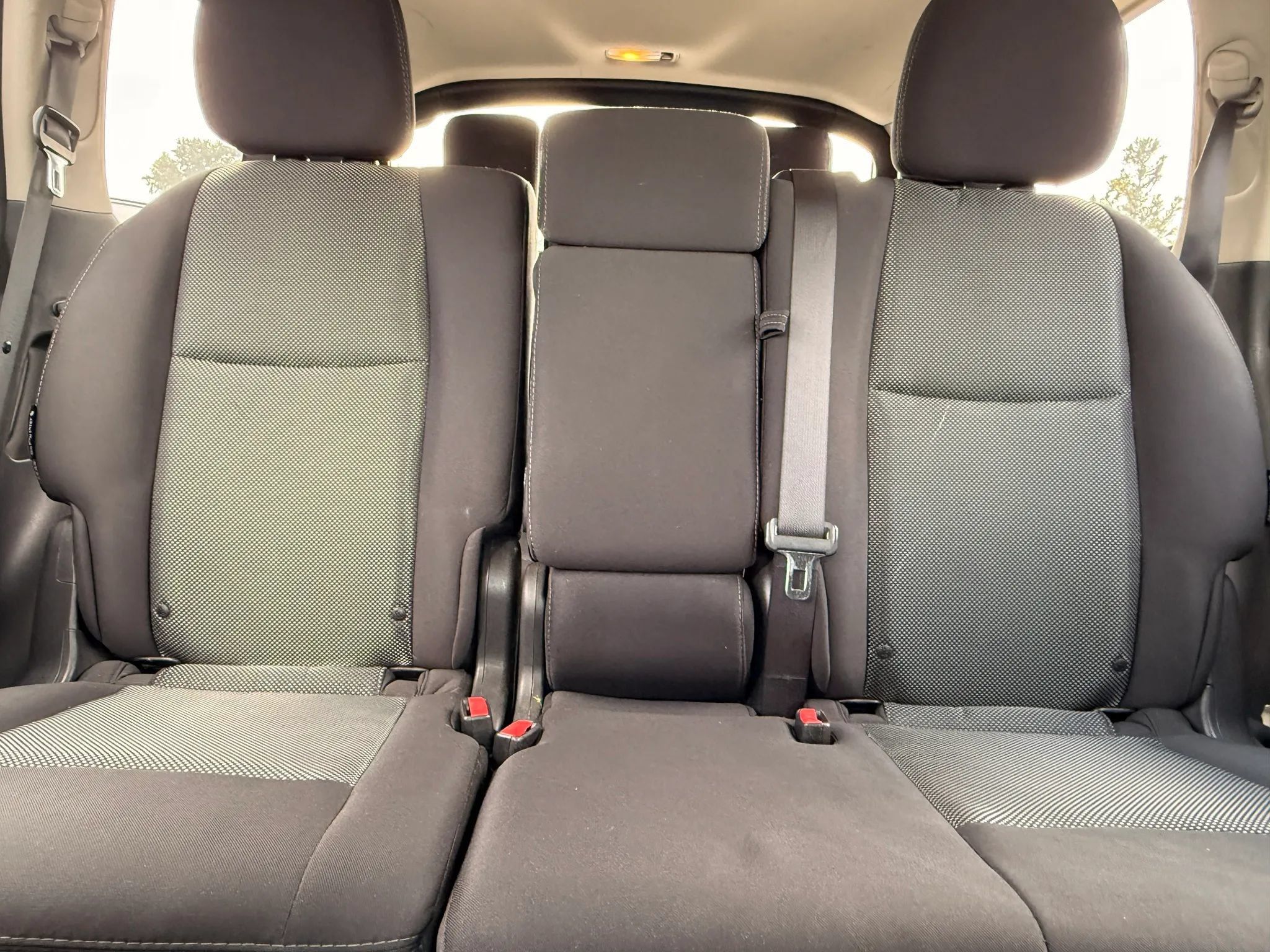 Used 2018 Nissan Pathfinder SV AWD/4WD image 22