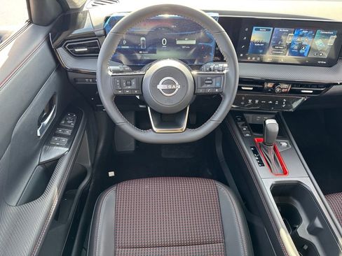 New 2026 Nissan Kicks SR w/ Illumination Package image 15