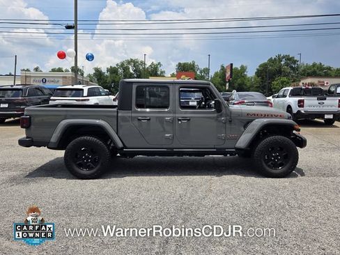 Used 2023 Jeep Gladiator Mojave w/ Cold Weather Group AWD/4WD image 13