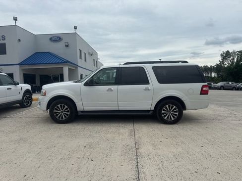 Used 2017 Ford Expedition EL XLT w/ Equipment Group 202A AWD/4WD image 17