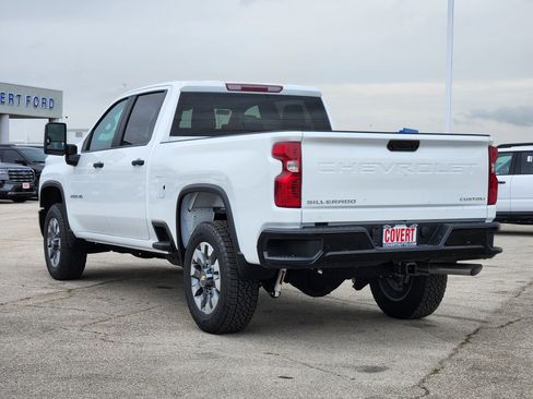 New 2026 Chevrolet Silverado 2500 Custom w/ Custom Value Package AWD/4WD image 4