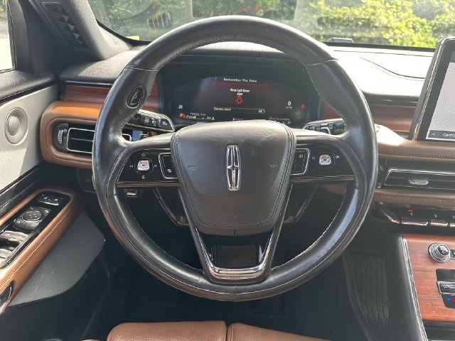 Used 2022 Lincoln Aviator Reserve w/ Equipment Group 201A AWD/4WD image 23