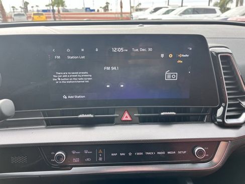 Used 2025 Kia Sportage SX Prestige image 13