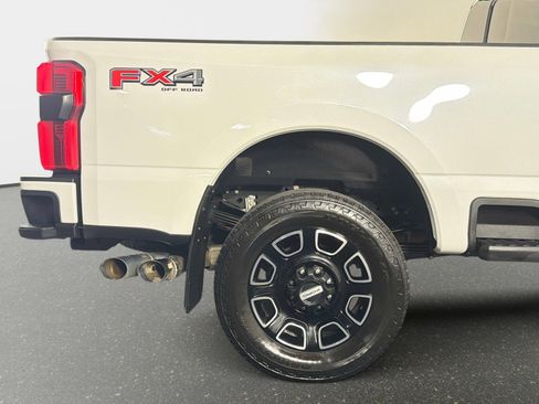Used 2025 Ford F350 Platinum AWD/4WD image 18