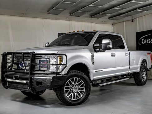 Used 2018 Ford F350 Lariat w/ Lariat Ultimate Package AWD/4WD image 4