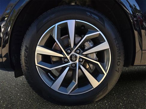 Certified 2025 Audi Q5 2.0T Premium Plus w/ Premium Plus Package image 33