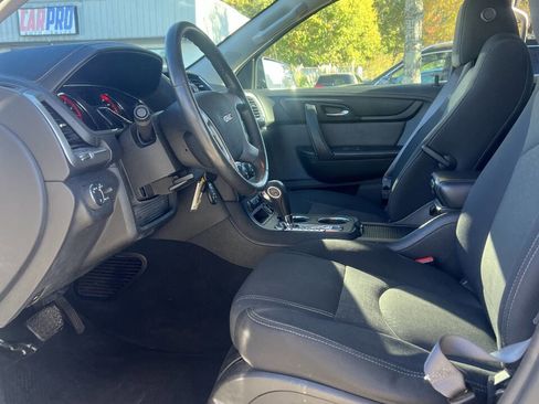 Used 2014 GMC Acadia SLE image 14