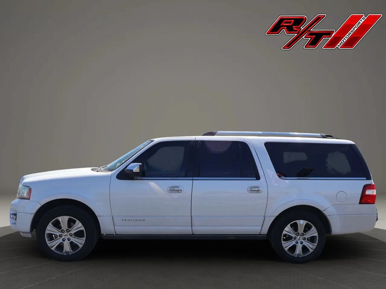 Used 2015 Ford Expedition EL Platinum AWD/4WD image 4
