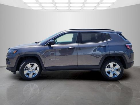 Used 2022 Jeep Compass Latitude AWD/4WD image 8