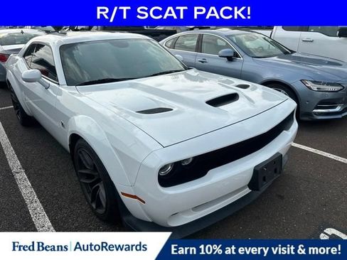 Used 2021 Dodge Challenger R/T Scat Pack RWD image 1
